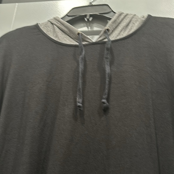 Top - Picture 4 of 6